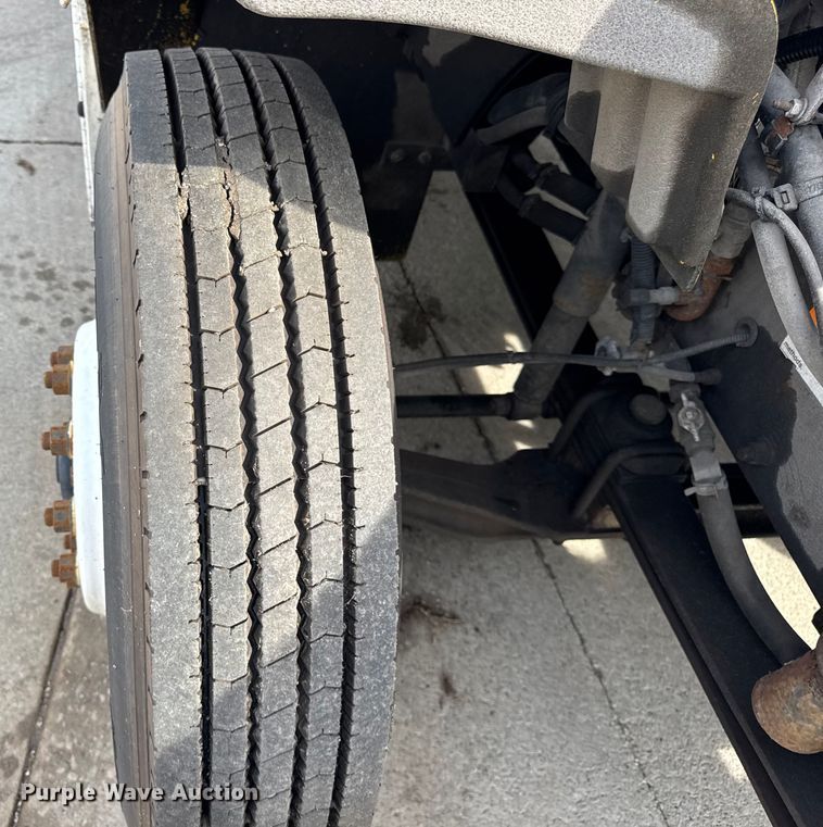 image for item ER0130 2008 Freightliner S2106 bucket truck