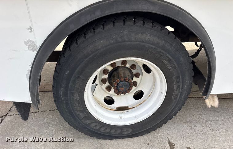 image for item ER0130 2008 Freightliner S2106 bucket truck