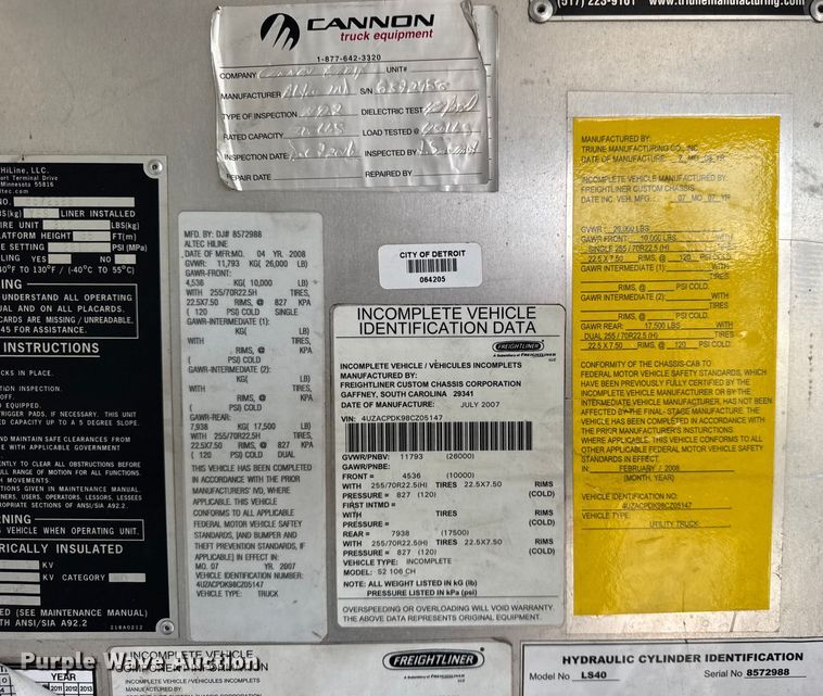 image for item ER0130 2008 Freightliner S2106 bucket truck