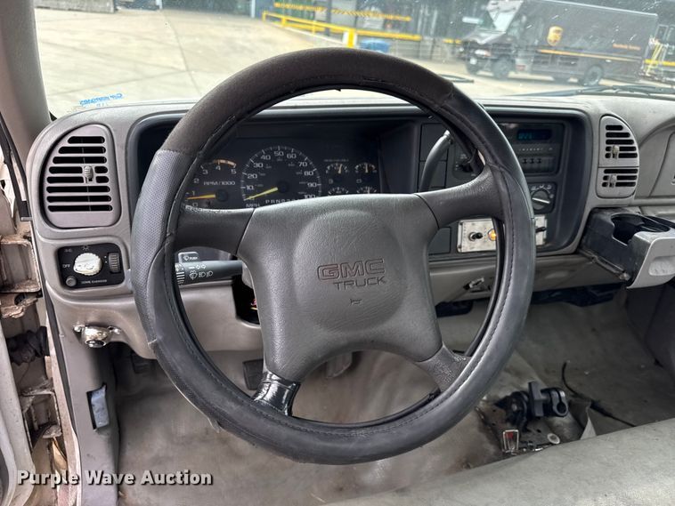 image for item ER0132 2000 GMC Sierra 3500 bucket truck