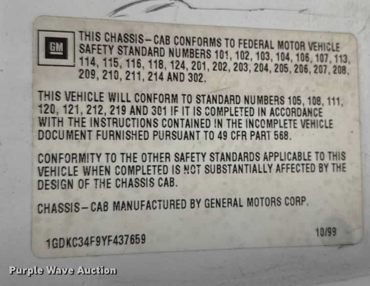 image for item ER0132 2000 GMC Sierra 3500 bucket truck