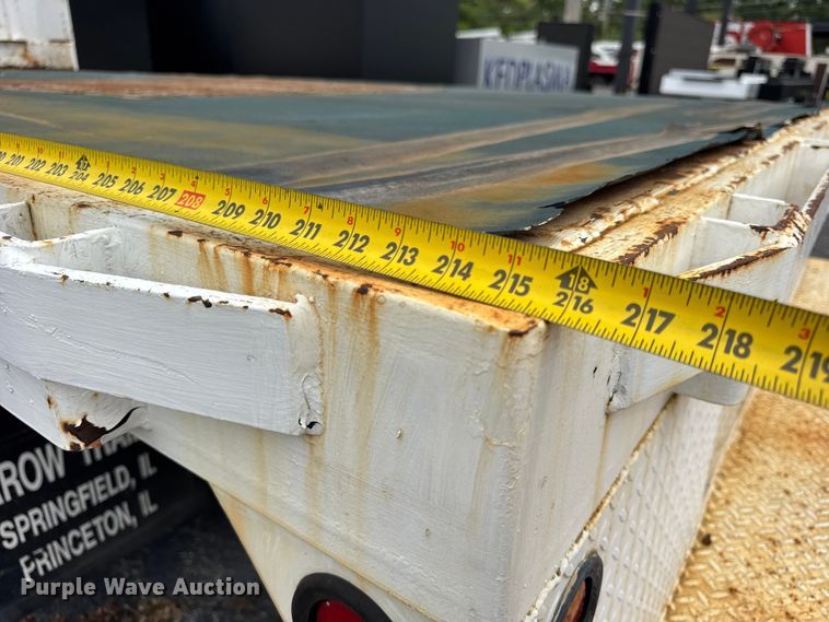 image for item ER0133 1989 Mercedes-Benz LP1419 flatbed truck