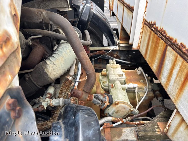 image for item ER0133 1989 Mercedes-Benz LP1419 flatbed truck