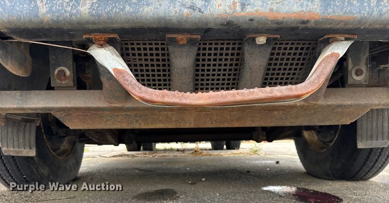 image for item ER0133 1989 Mercedes-Benz LP1419 flatbed truck