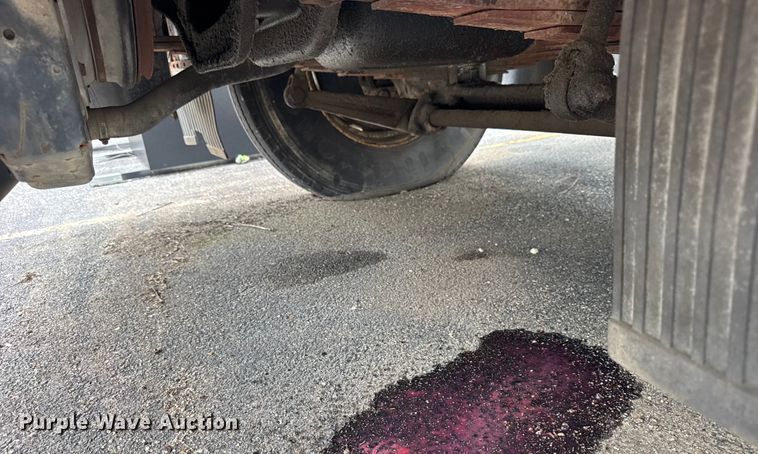 image for item ER0133 1989 Mercedes-Benz LP1419 flatbed truck