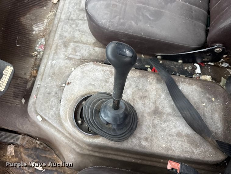 image for item ER0133 1989 Mercedes-Benz LP1419 flatbed truck