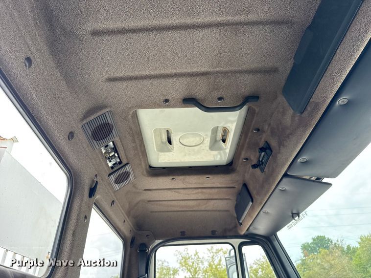 image for item ER0133 1989 Mercedes-Benz LP1419 flatbed truck