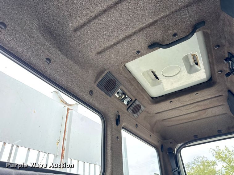 image for item ER0133 1989 Mercedes-Benz LP1419 flatbed truck