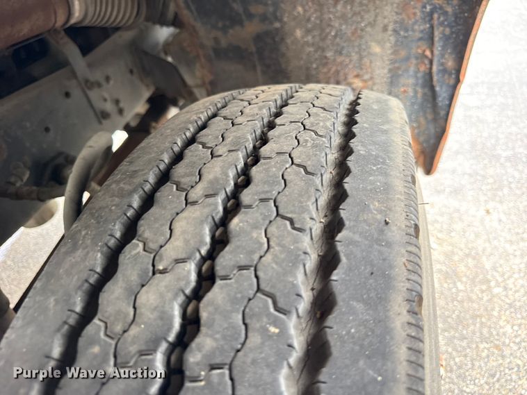 image for item ER0133 1989 Mercedes-Benz LP1419 flatbed truck