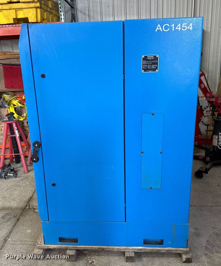 image for item ER0134 Hydrovane HVFR2B air compressor