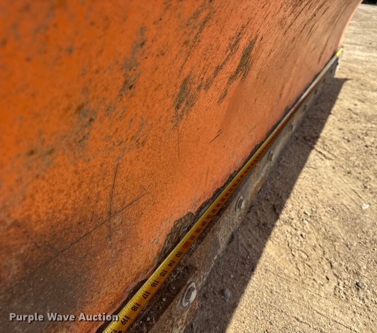 image for item ER0137 2000 International 4900 dump truck