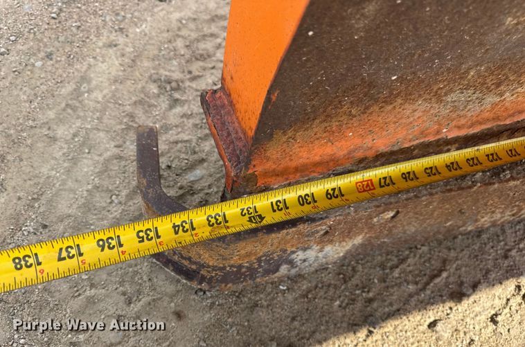 image for item ER0137 2000 International 4900 dump truck