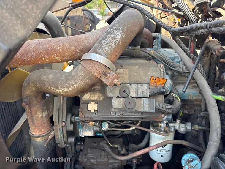 image for item ER0137 2000 International 4900 dump truck