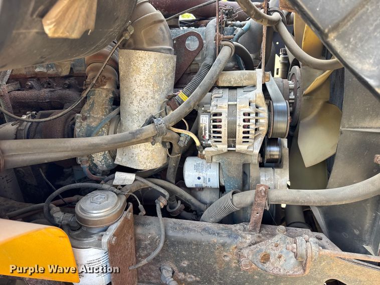 image for item ER0137 2000 International 4900 dump truck