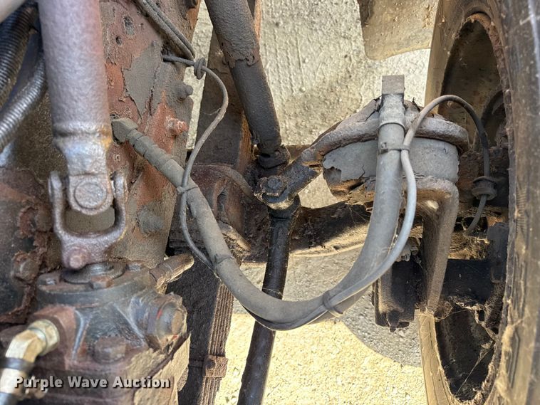 image for item ER0137 2000 International 4900 dump truck