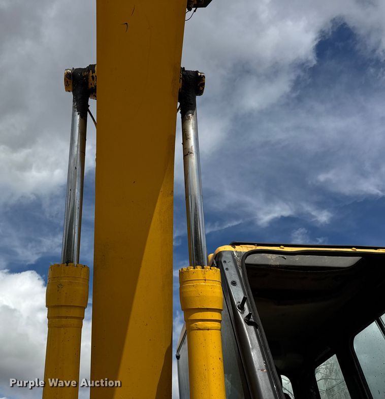 image for item ER0138 2008 Komatsu PC160LC-7 excavator