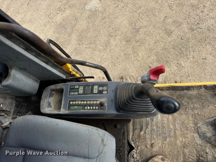 image for item ER0138 2008 Komatsu PC160LC-7 excavator