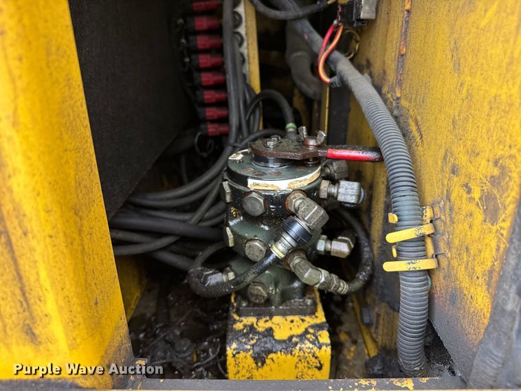 image for item ER0138 2008 Komatsu PC160LC-7 excavator