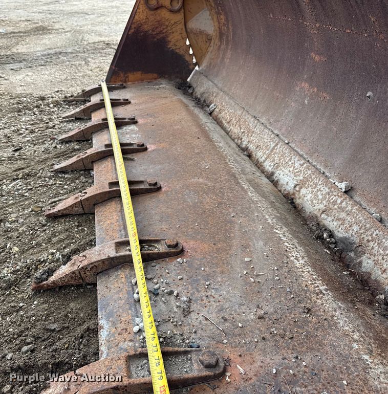 image for item ER0141 Four-in-one bucket