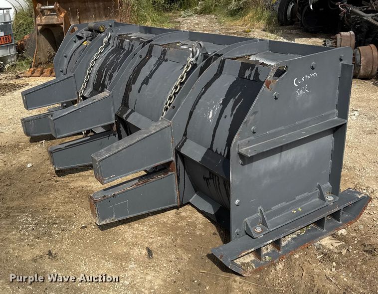 image for item ER0142 Henke wheel loader snow pusher