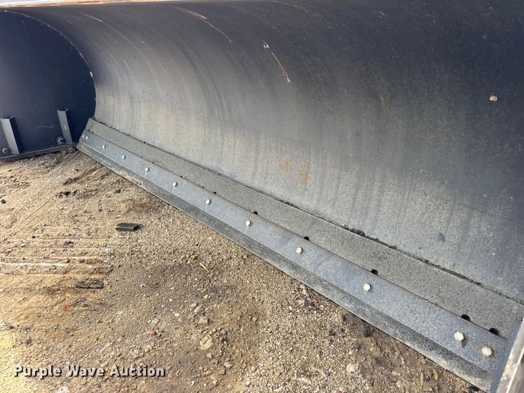 image for item ER0142 Henke wheel loader snow pusher