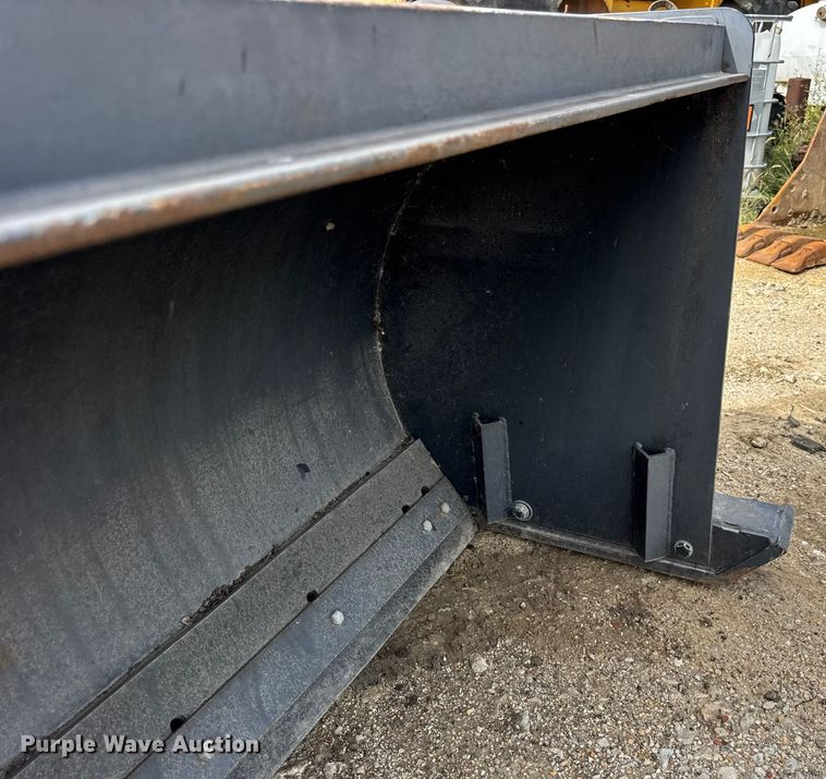 image for item ER0142 Henke wheel loader snow pusher