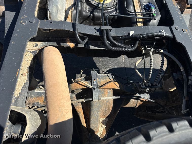 image for item ER0156 2017 Ford F450 Super Duty truck cab and chassis