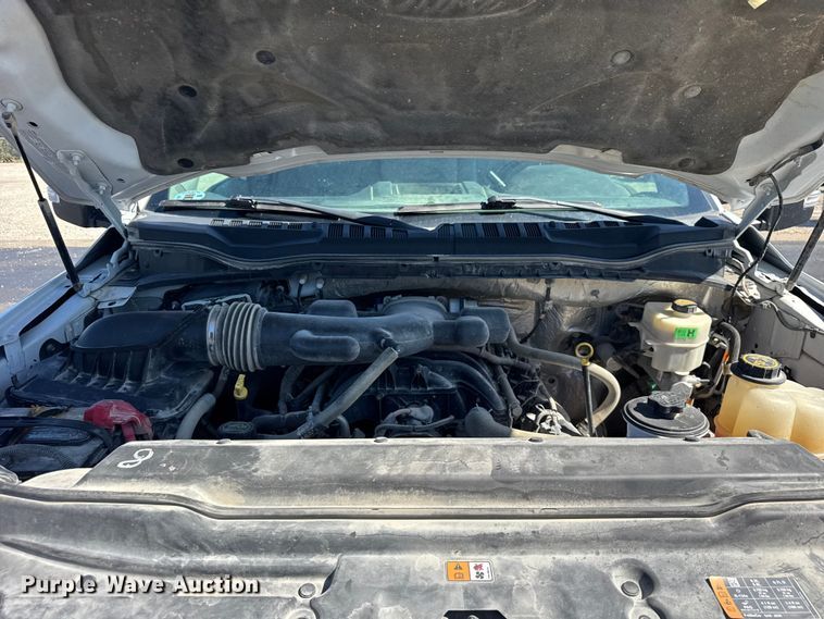 image for item ER0156 2017 Ford F450 Super Duty truck cab and chassis