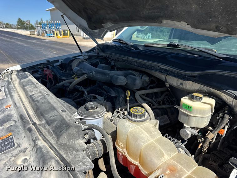 image for item ER0156 2017 Ford F450 Super Duty truck cab and chassis