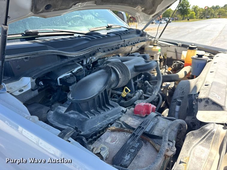 image for item ER0156 2017 Ford F450 Super Duty truck cab and chassis