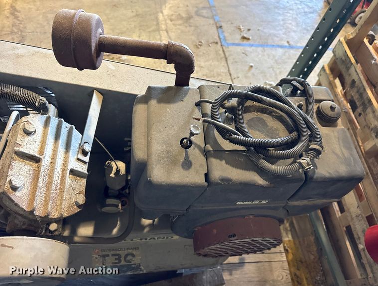 image for item ER0157 Ingersoll Rand T30 air compressor