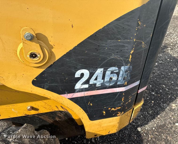 image for item ER2445 2005 Caterpillar 246B skid steer loader