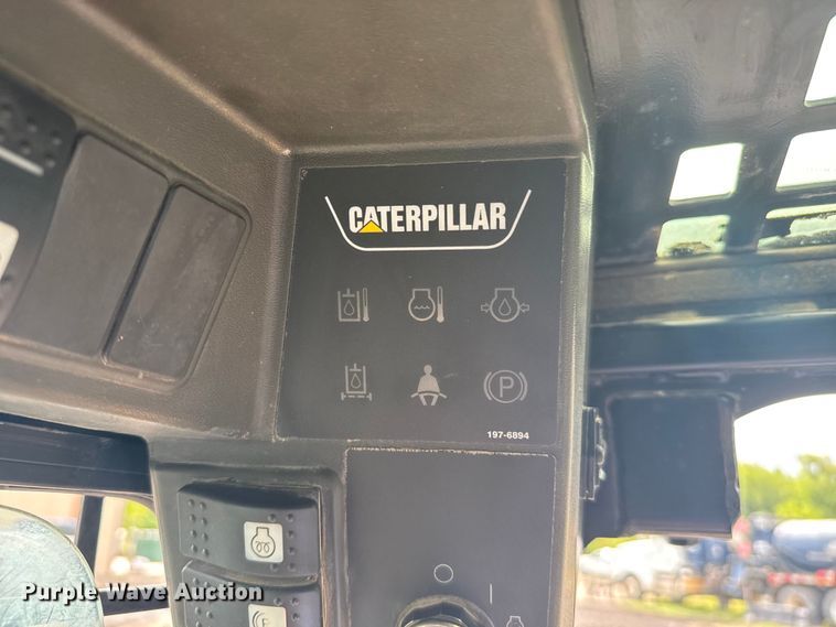 image for item ER2445 2005 Caterpillar 246B skid steer loader