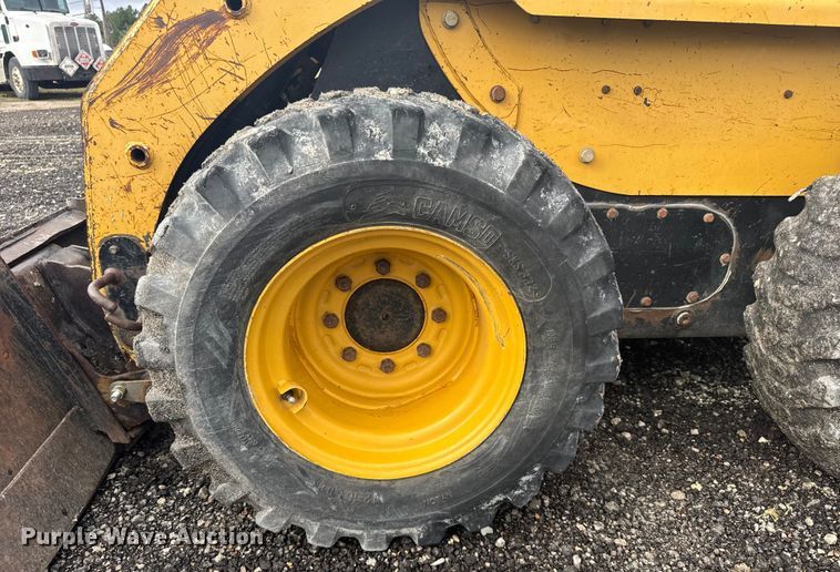 image for item ER2445 2005 Caterpillar 246B skid steer loader