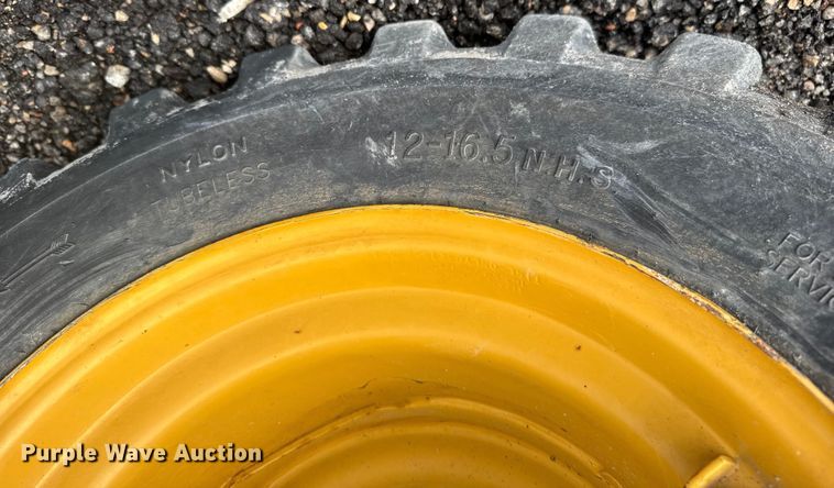 image for item ER2445 2005 Caterpillar 246B skid steer loader