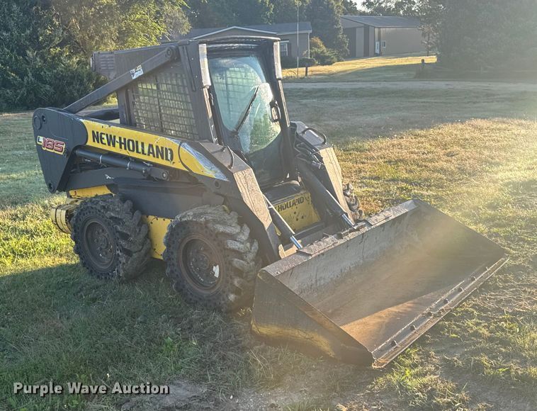 image for item ER2464 2008 New Holland L185 skid steer loader