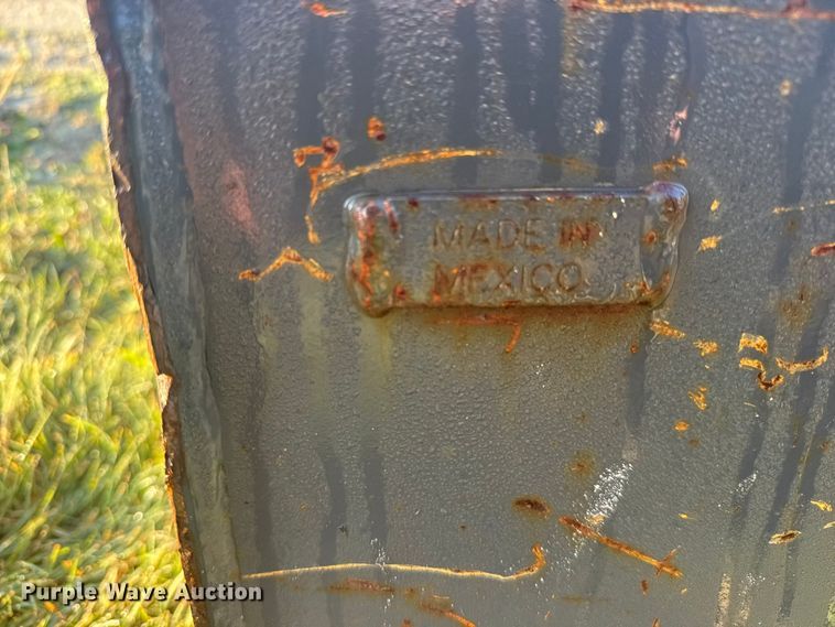 image for item ER2464 2008 New Holland L185 skid steer loader