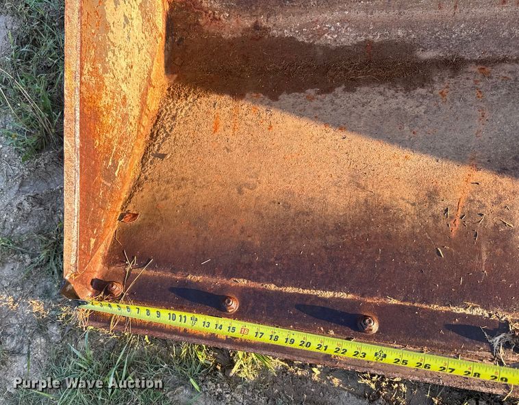 image for item ER2464 2008 New Holland L185 skid steer loader