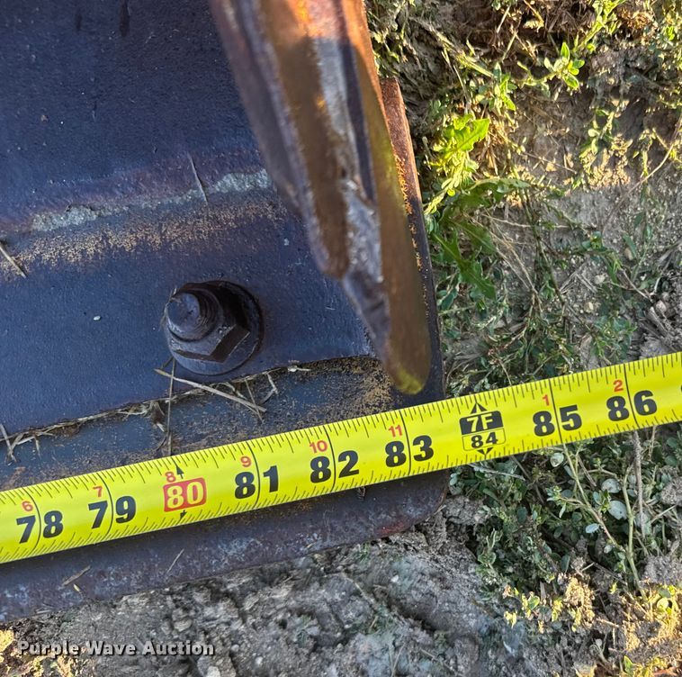 image for item ER2464 2008 New Holland L185 skid steer loader