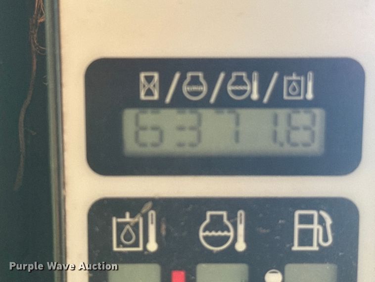 image for item ER2464 2008 New Holland L185 skid steer loader