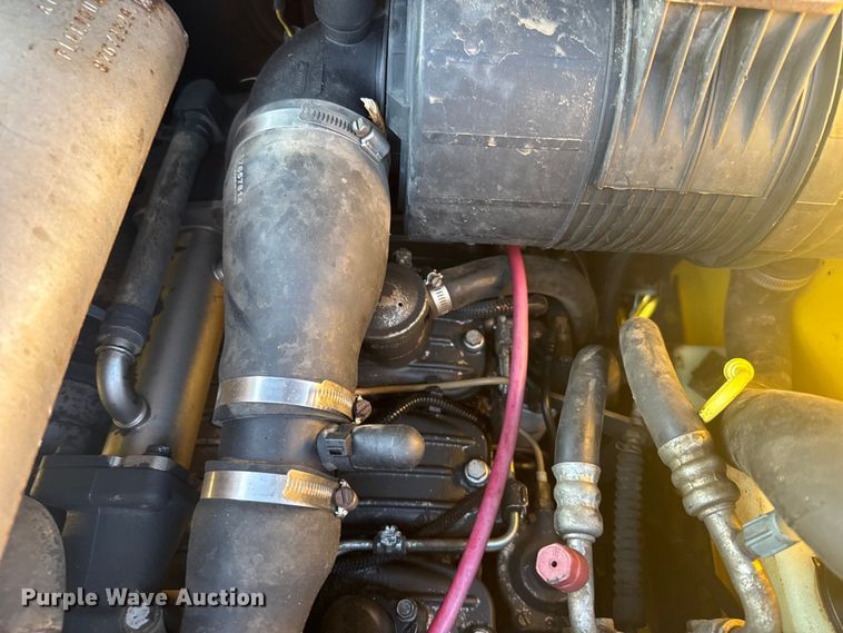 image for item ER2464 2008 New Holland L185 skid steer loader