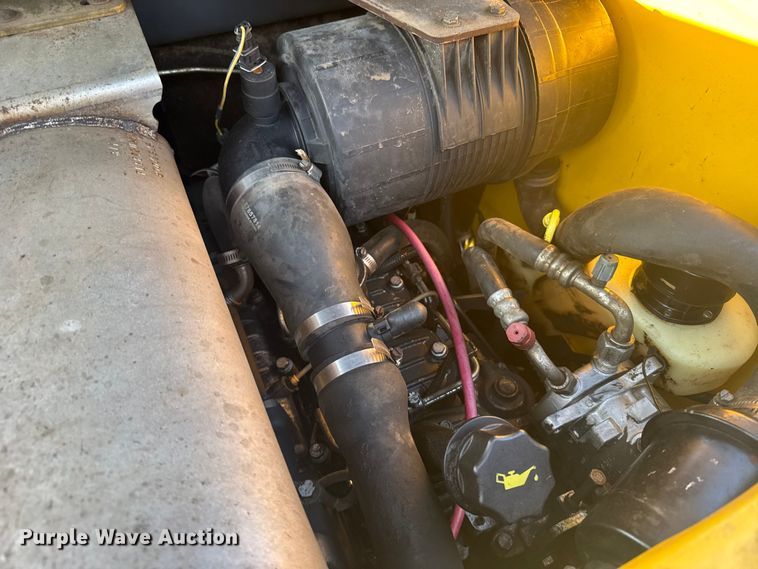 image for item ER2464 2008 New Holland L185 skid steer loader