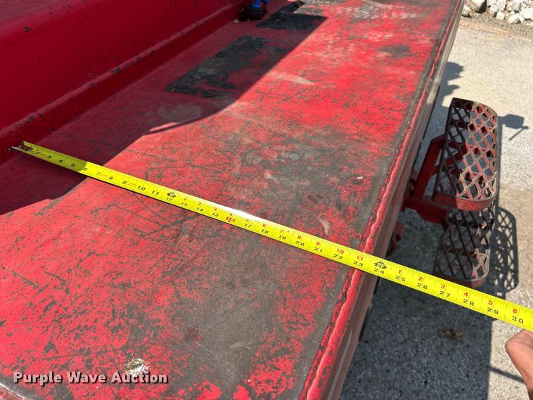 image for item ET3192 2000 Ford F650 Super Duty XL  utility / service truck