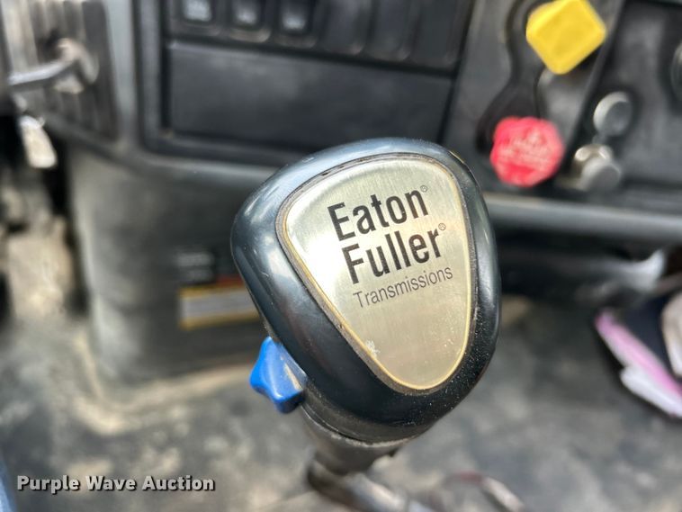 image for item ET3202 2007 International 7500 dump truck