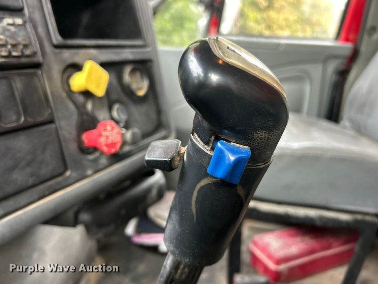 image for item ET3202 2007 International 7500 dump truck