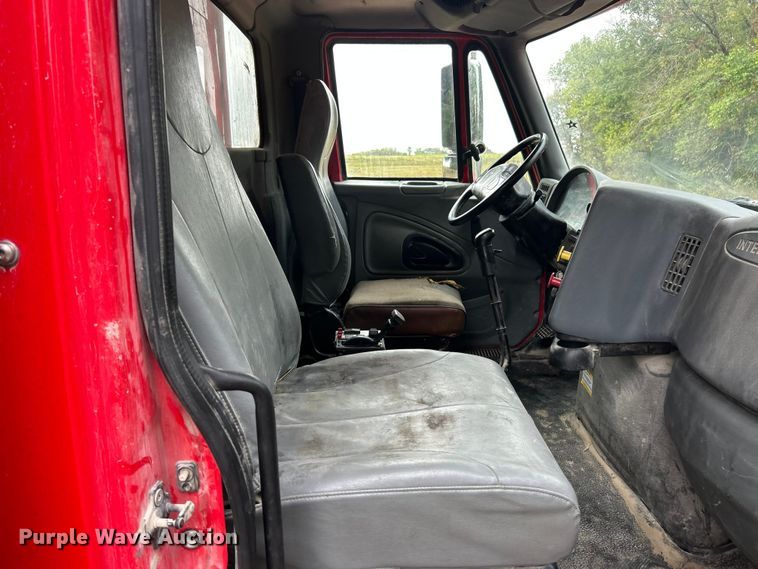 image for item ET3202 2007 International 7500 dump truck