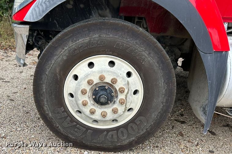 image for item ET3202 2007 International 7500 dump truck