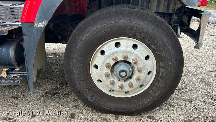 image for item ET3202 2007 International 7500 dump truck