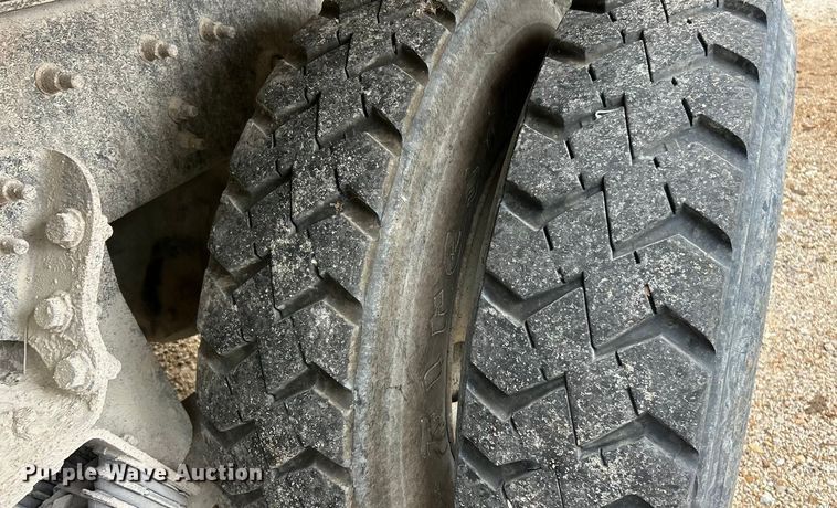 image for item ET3202 2007 International 7500 dump truck