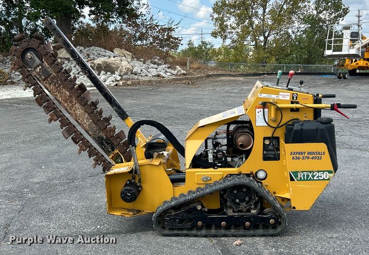 image for item ET3204 2022 Vermeer RTX250 trencher